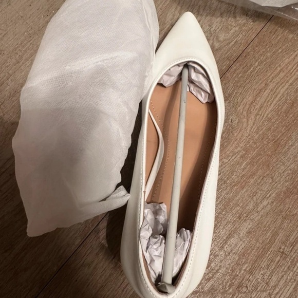 SHEIN Elegant Cream Heels - Picture 2 of 4